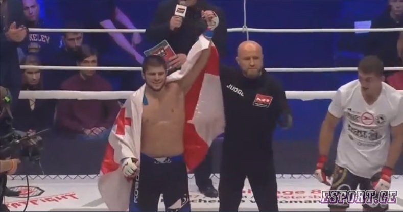 ქართველმა კიკბოქსიორმა დაუმარცხებელი რუსი მოსკოვში დაამარცხა და გულშემატკივარს ემოციურად მიმართა
