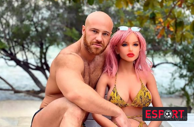 ცნობილ სპორტსმენს, რომელიც თოჯინაზე დაქორწინდა, ცოლი სექსის დროს შემოატყდა (ფოტო+ვიდეო)