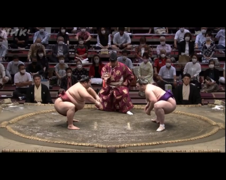 ტოჩინოშინის მეხუთე გამარჯვება სექტემბრის ბაშოზე (ვიდეო)