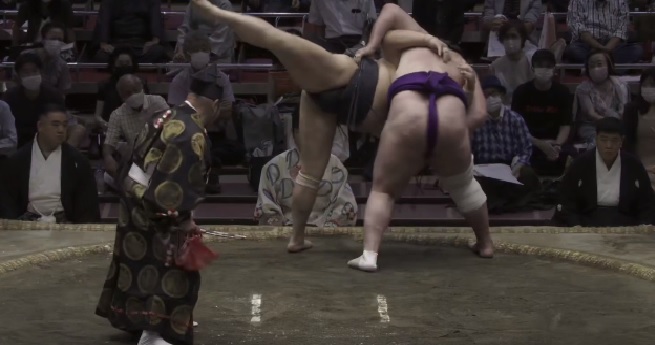 ტოჩინოშინის ვეღარ აჩერებენ! - ზედიზედ მეხუთე გამარჯვება სექტემბრის ბაშოზე (ვიდეო)