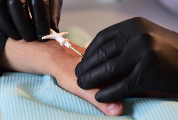 კანქვეშა ჩიპები საქართველოში ხელმისაწვდომი მომავალი წლიდან იქნება