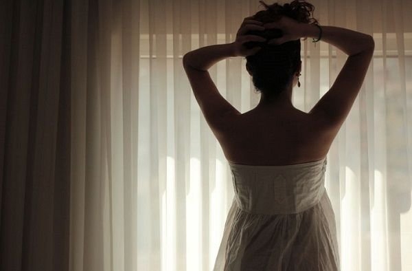 "ქმარს ისე ვღალატობ, ვერაფერს ხვდება. მირჩიეთ რა ვქნა?..."