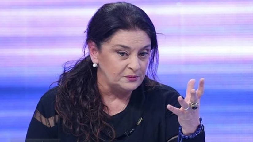 "ზელენსკიც და სააკაშვილიც ლაჩარი და ნაძირალაა! ორივემ არჩევანი გააკეთა ომის და სიკვდილის სასარგებლოდ!" - ხათუნა ხოფერია