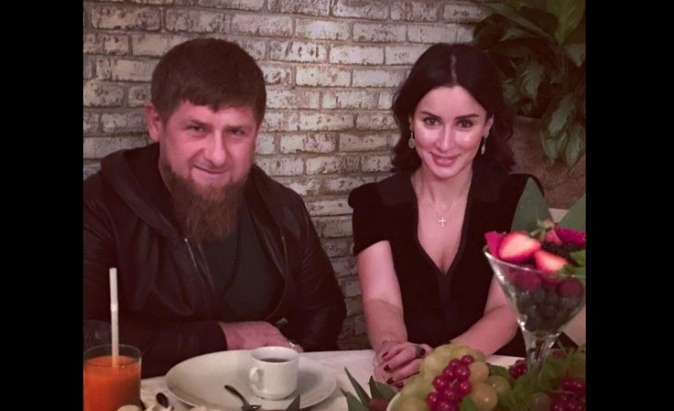 კადიროვი კანდელაკს: გმადლობთ, თინა. არ ვიცოდი, რომ ასეთი ცნობილი ვიყავი