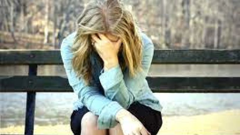 "2 კაცი მიყვარს ერთდროულად, ეს იმას ხო არ ნიშნავს რომ ბო** ვარ, მირჩიეთ რა გავაკეთო ?"