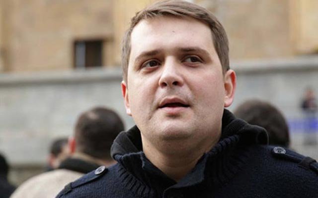 „აი შენ, “ნიკორაში” ანდა “ორ ნაბიჯში” რომ მუშაობ და გაქვს ხელფასი 400 ლარი, იცოდე რომ...“