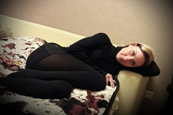 “10 წლის წინ გავთხოვდი და ჩემს ქმარს დღემდე შიშველი არ ვუნახივარ…” – იცით რატომ?