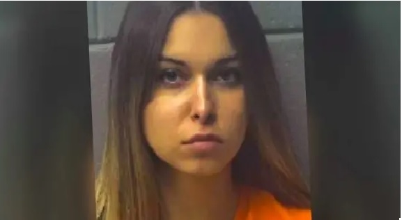 25 წლის მასწავლებელი 15 წლის ბიჭის შეცდენისთვის დააკავეს და მსხვერპლთან კონტაქტი აუკრძალეს