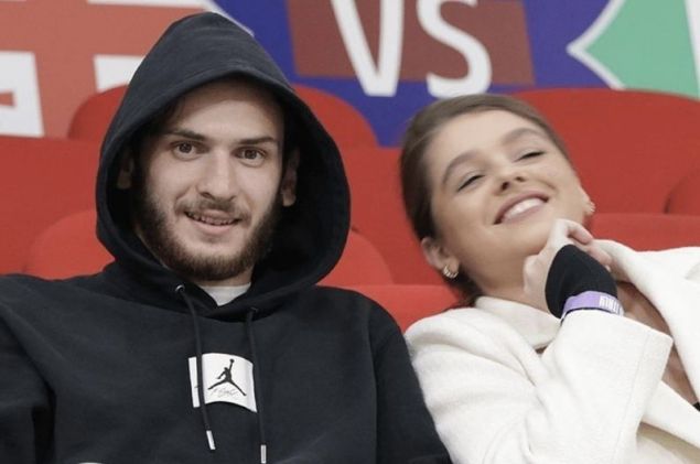 "გილოცავ, მიყვარხარ" - როგორ მიულოცა ნიცამ ხვიჩა კვარაცხელიას დაბადების დღე (ვიდეო)