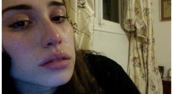 "სამი თვის გათხოვილი ვარ და ცხოვრება აღარ მინდა... მაზლმა აბაზანაში შიშველს კარი შემომიღო და დამინახა..."