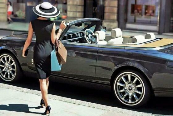 დადგენილია: ქალები კაცებზე მანქანას უკეთ მართავენ