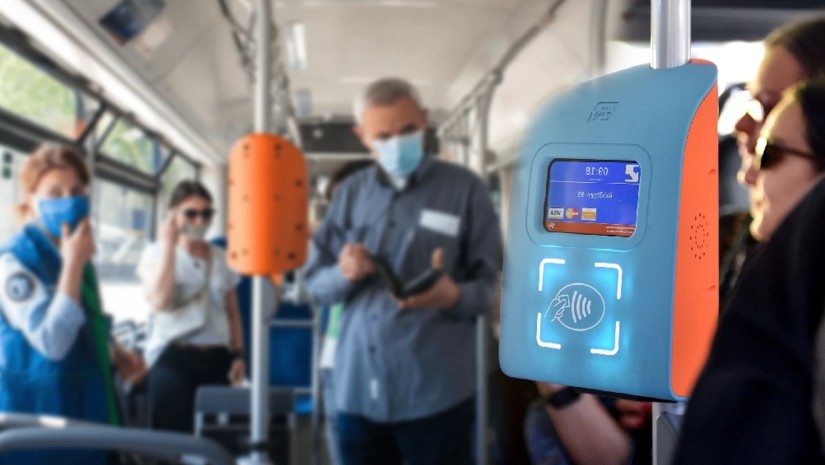 რატომ აღარ აჯარიმებენ თბილისში უბილეთო მგზავრებს - სად გაქრნენ კონტროლიორები და პარკინგის თანამშრომლები?