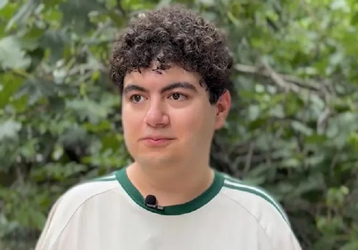 (VIDEO) "ეროვნულებზე ფეხით დავწერე კლავიატურაზე" - რას ჰყვება აბიტურიენტი, რომელიც ხელების გარეშე დაიბადა