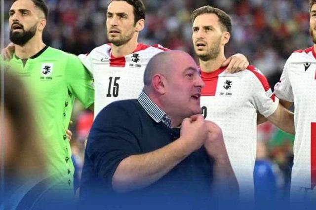 გია ჭანტურია ფეხბურთელ ოთარ კაკაბაძეს დაუნდობლად ლანძღავს და ნაკრების წევრებს მოუწოდებს მისგან “პასიც არ მიიღონ”