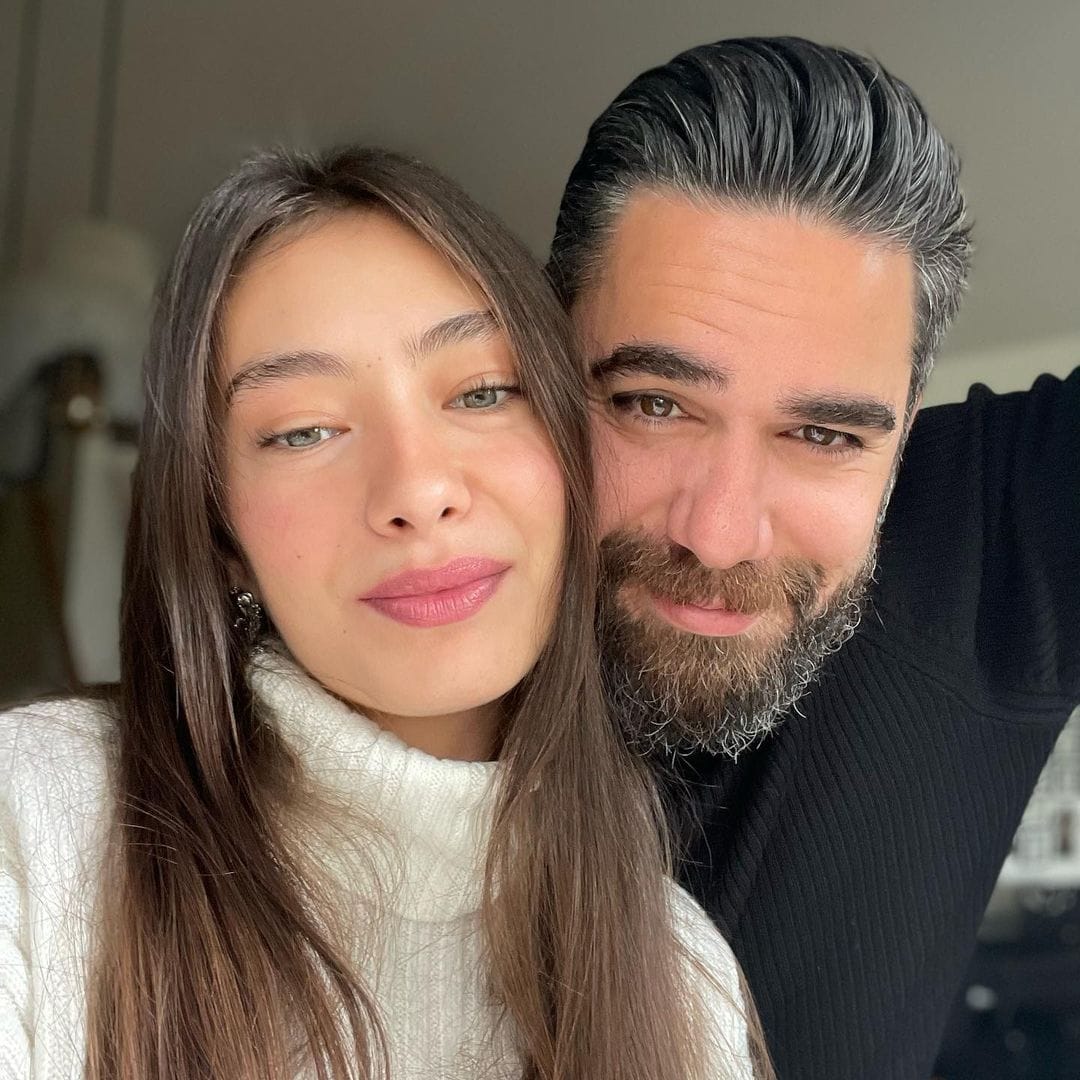 8-წლიანი ლოდინის შემდეგ ნესლიჰან ათაგიული დედა გახდა – რა დაარქვა მსახიობმა პატარას და როგორია დედა-შვილის ჯანმრთელობის მდგომარეობა ?