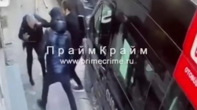 ქართველი "კანონიერი ქურდები" ჯერ თურქეთში დაერივნენ ერთმანეთს და მერე საქართველოში გააგრძლეს ჩხუბი და ცემა - საქმის დალაგებაში ერთ-ერთის ცოლიც კი მონაწილეობდა