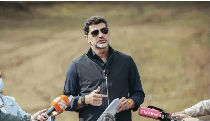 რას ამბობს კახა კალაძე ვაკის პარკში ხის წაქცევაზე? - "ხე წაიქცა, ხალხო, რა გჭირთ? ადგილზე არავინ ყოფილა, ბუნებაა - ხან ხე წაიქცევა, ხან ბალახი ამოვარდება, ხან რაღაც დაზიანდება - ბუნებრივი პროცესები არსებობს, რომლის პრევენციაც შეუძლებელია"