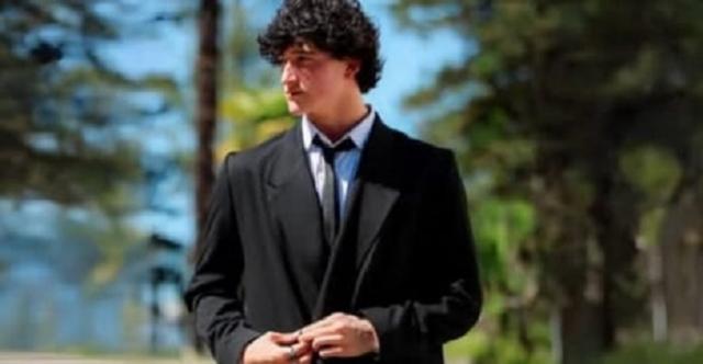 „დღეს უნივერსიტეტის კარი უნდა შეგეღო, მაგრამ გიმტყუნა წუთისოფელმა..." - ვინ არის და რა დაემართა ბიჭს, რომელმაც სკოლა წელს დაამთავრა და სტუდენტობას ვერ მოესწრო?