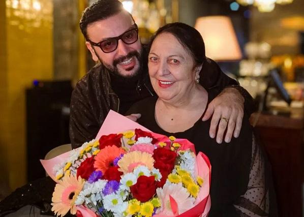 "მე ასეთი დედის გაზრდილი ვარ" - რა გაიხსენა ანრი ჯოხაძემ დედაზე საუბრისას?